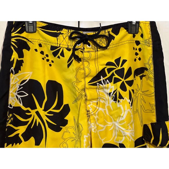 Mossimo Yellow Floral Hawaiian Print Mens Swim Trunks Size 32 With Side Pocket & - Picture 3 of 9